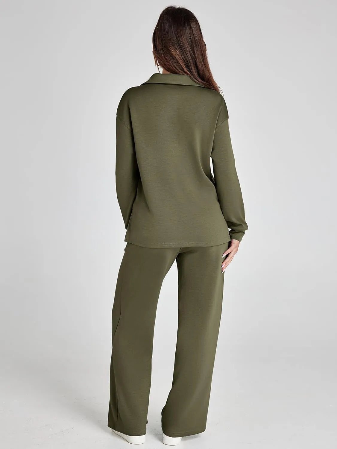 RENÉE - Cozy Minimalist Two-Piece Set