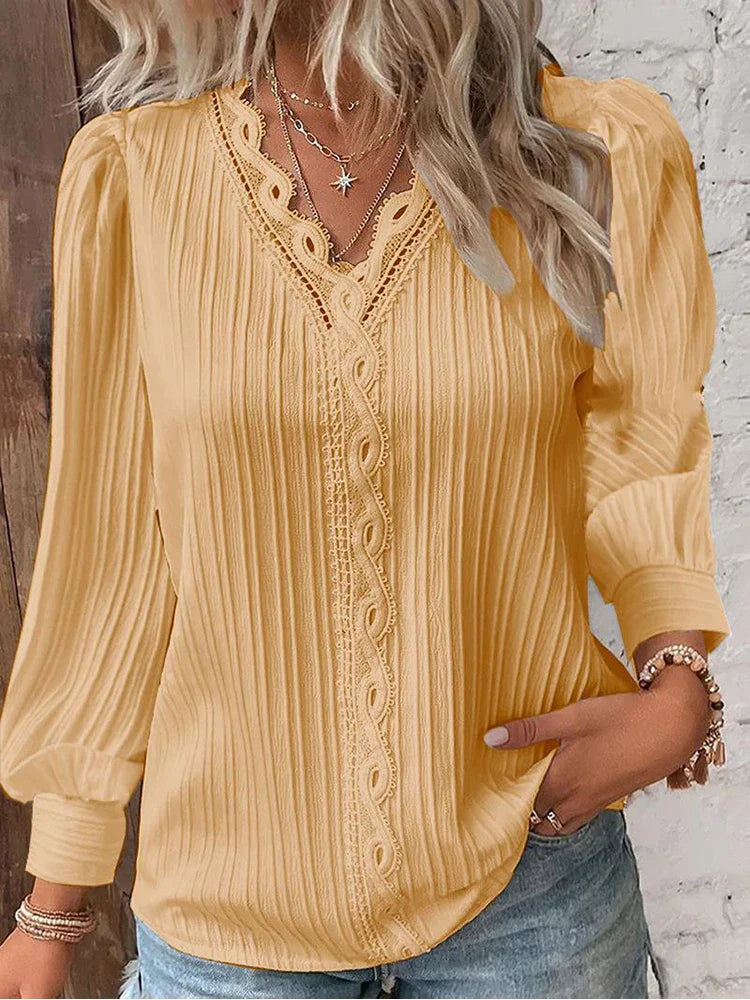 RENATA - Classic Pleated Top