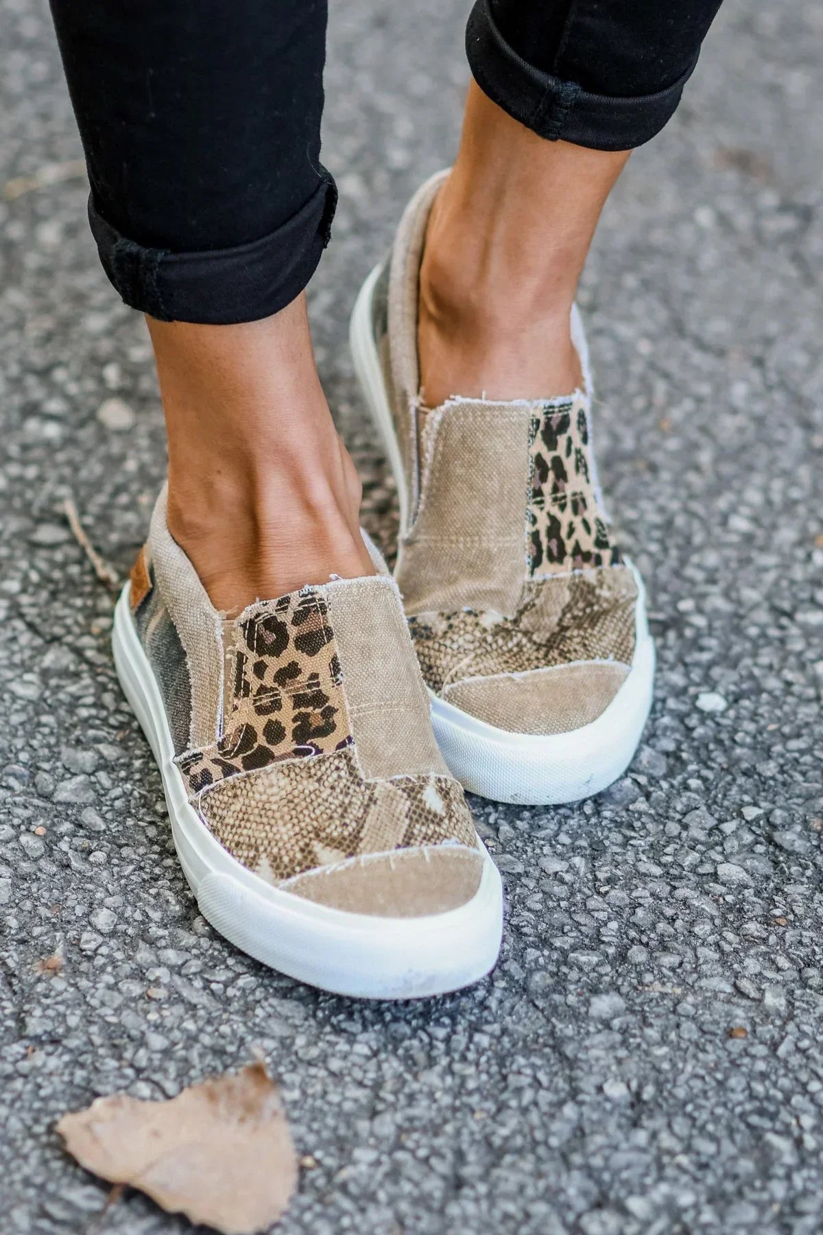 Noemi Trendy Comfortable Pain Relief Shoes